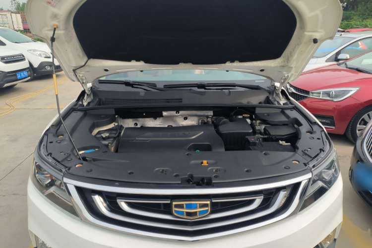 Used Geely Auto Vision X6 2016 1.3T CVT Flagship Model Engine Bay