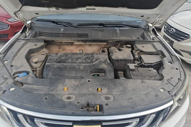 Used Geely Auto Vision X6 2016 1.3T CVT Flagship Model Engine Bay