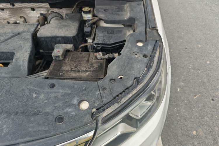Used Geely Auto Vision X6 2016 1.3T CVT Luxury Model Engine Bay Left