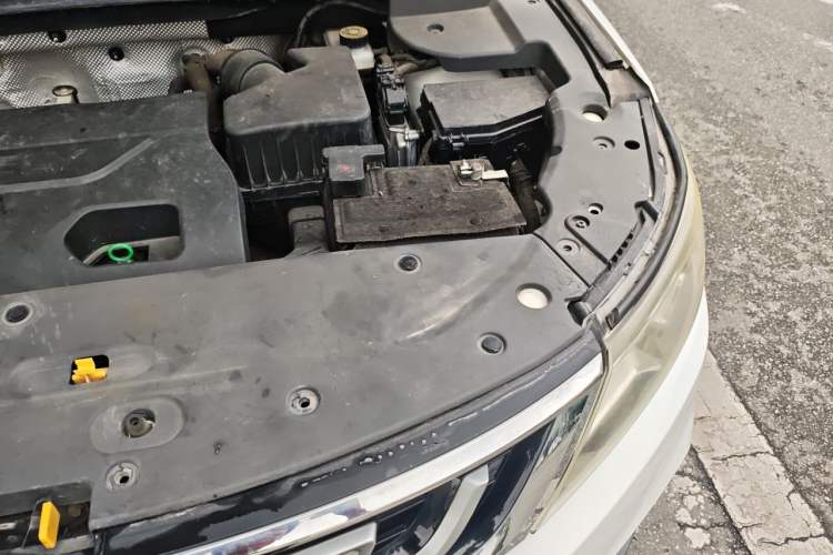 Used Geely Auto Vision X6 2016 1.3T CVT Luxury Model Engine Bay Left