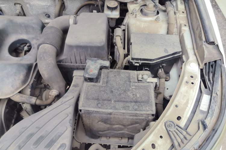 Used Geely Auto Vision X6 2016 1.8L Manual Luxury Model Engine Bay Left