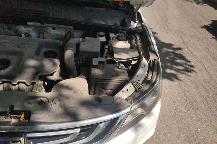 Used Geely Auto Vision X6 2016 1.8L Manual Luxury Model Engine Bay Left