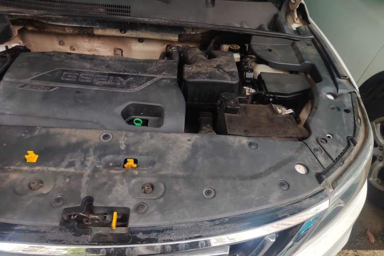 Used Geely Auto Vision X6 2016 1.3T CVT Flagship Model Engine Bay Left