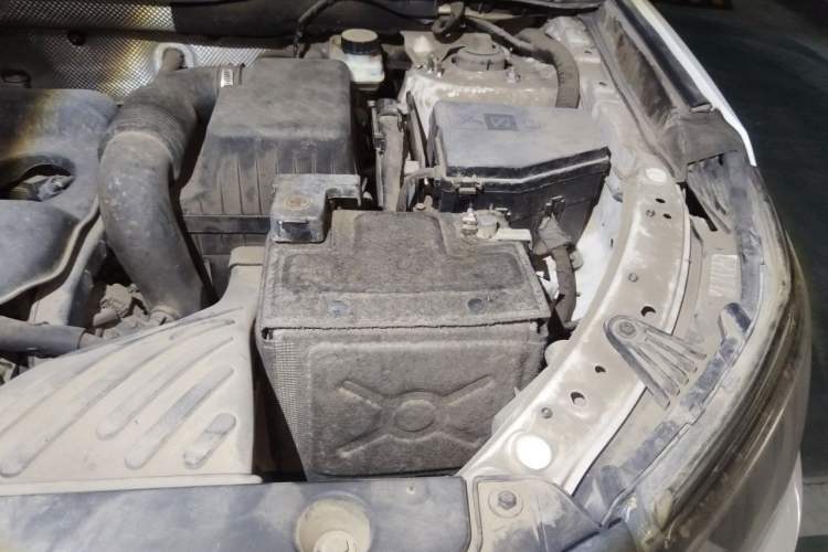Used Geely Auto Vision X6 2016 1.8L Manual Luxury Model Engine Bay Left