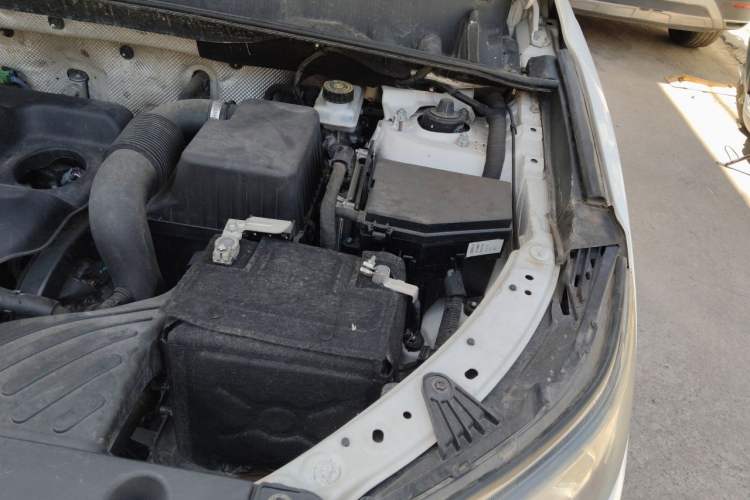 Used Geely Auto Vision X6 2016 1.8L Manual Luxury Model Engine Bay Left