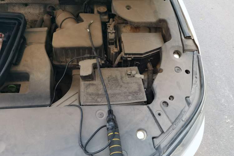 Used Geely Auto Vision X6 2016 1.3T CVT Flagship Model Engine Bay Left