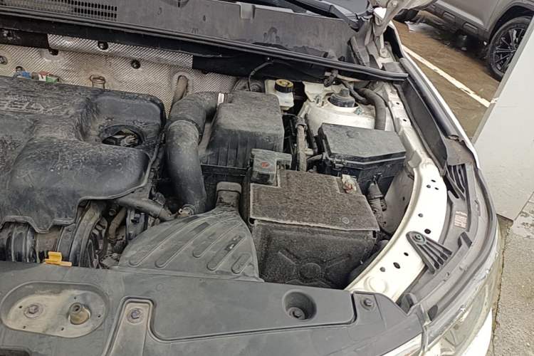 Used Geely Auto Vision X6 2016 1.8L Manual Luxury Model Engine Bay Left