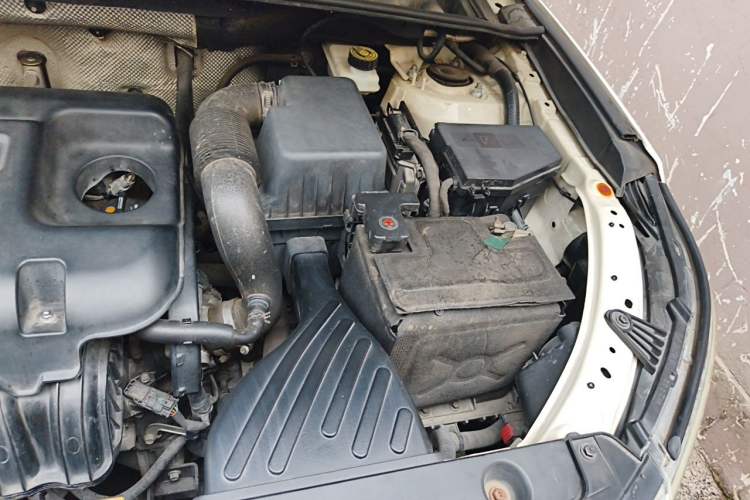 Used Geely Auto Vision X6 2016 1.8L Manual Luxury Model Engine Bay Left