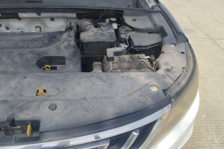 Used Geely Auto Vision X6 2016 1.3T CVT Luxury Model Engine Bay Left