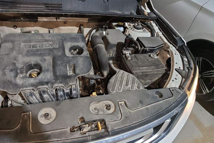 Used Geely Auto Vision X6 2016 1.8L Manual Luxury Model Engine Bay Left