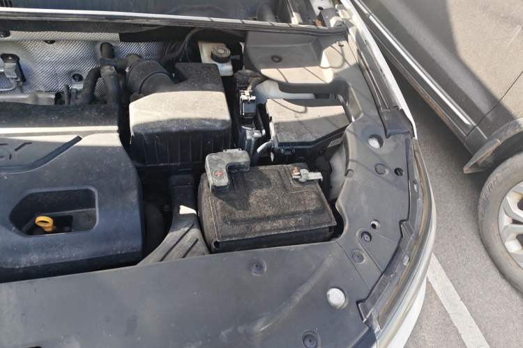 Used Geely Auto Vision X6 2016 1.3T CVT Flagship Model Engine Bay Left