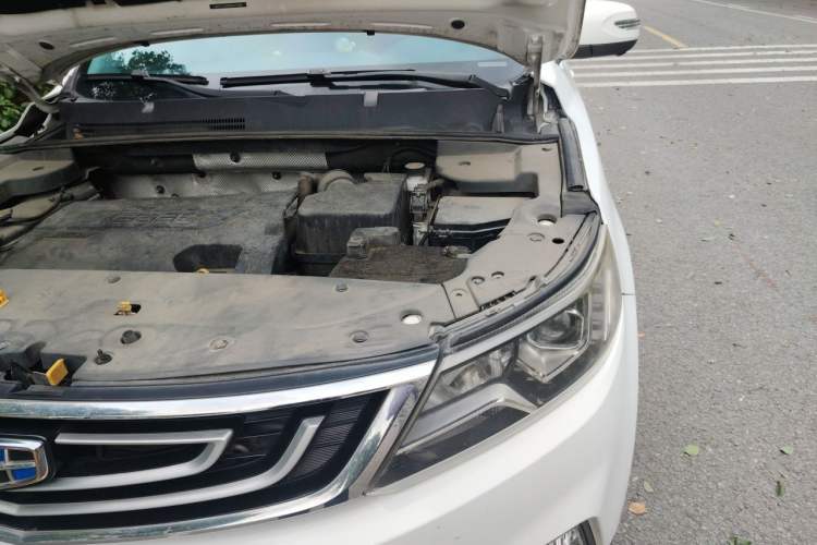 Used Geely Auto Vision X6 2016 1.3T CVT Flagship Model Engine Bay Left