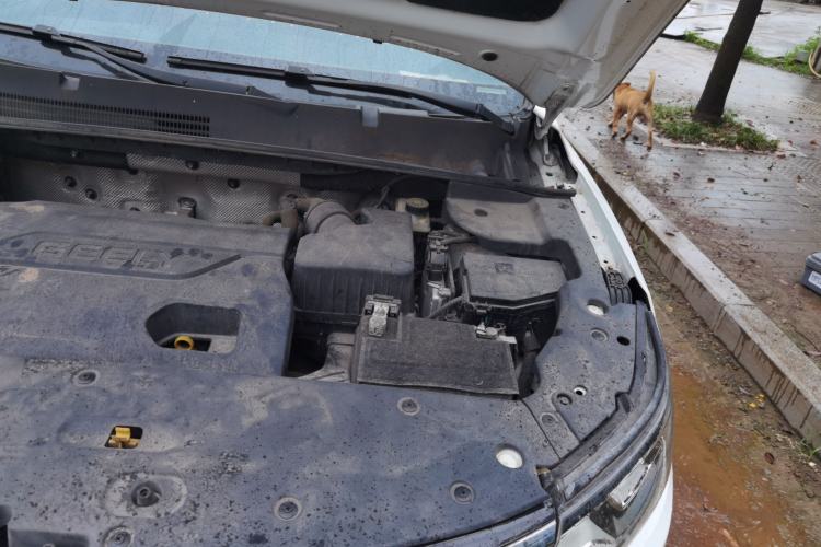 Used Geely Auto Vision X6 2016 1.3T CVT Flagship Model Engine Bay Left