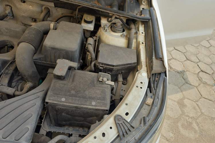 Used Geely Auto Vision X6 2016 1.8L Manual Luxury Model Engine Bay Left
