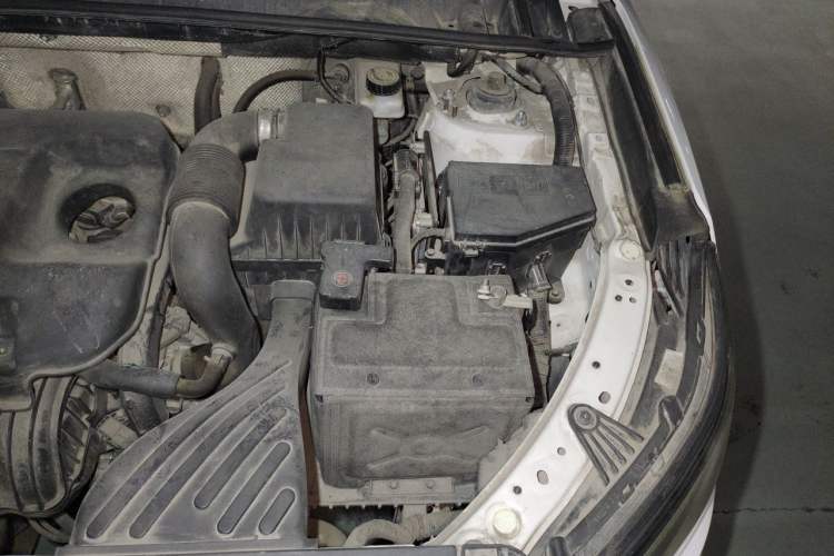 Used Geely Auto Vision X6 2016 1.8L Manual Luxury Model Engine Bay Left