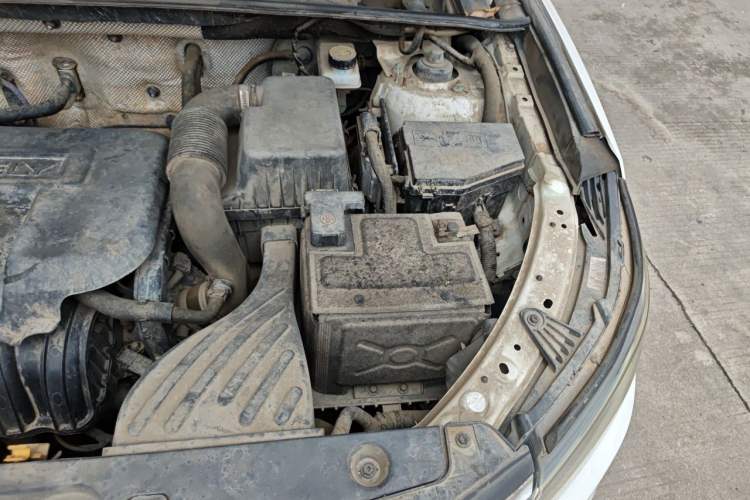 Used Geely Auto Vision X6 2016 1.8L Manual Luxury Model Engine Bay Left