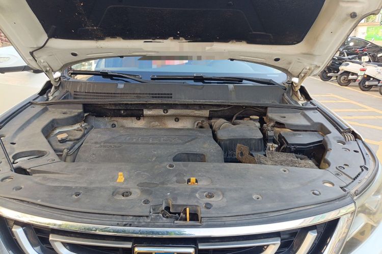 Used Geely Auto Vision X6 2016 1.3T CVT Flagship Model Engine Bay