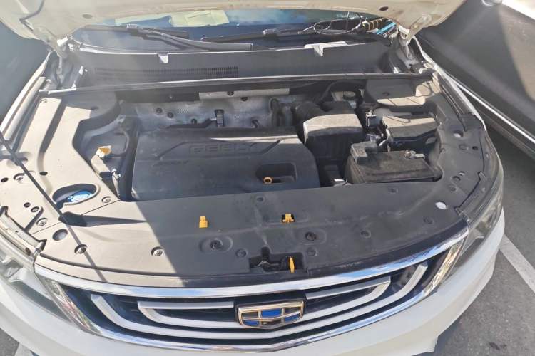 Used Geely Auto Vision X6 2016 1.3T CVT Flagship Model Engine Bay
