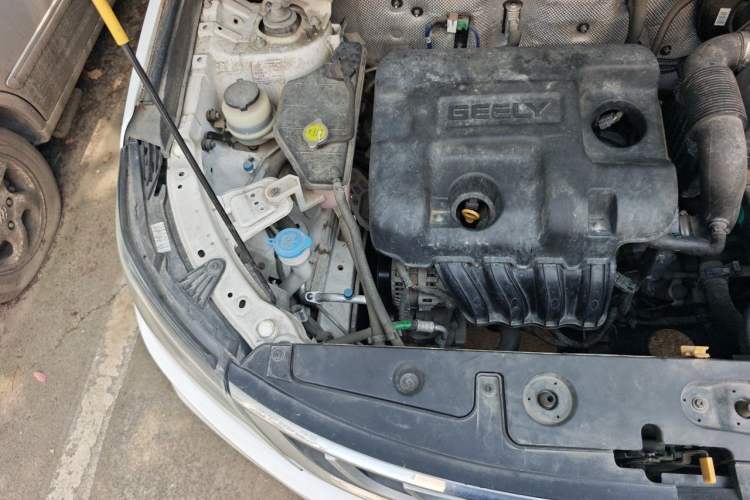 Used Geely Auto Vision X6 2016 1.8L Manual Luxury Model Engine Bay Right