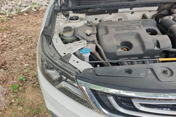 Used Geely Auto Vision X6 2016 1.8L Manual Luxury Model Engine Bay Right