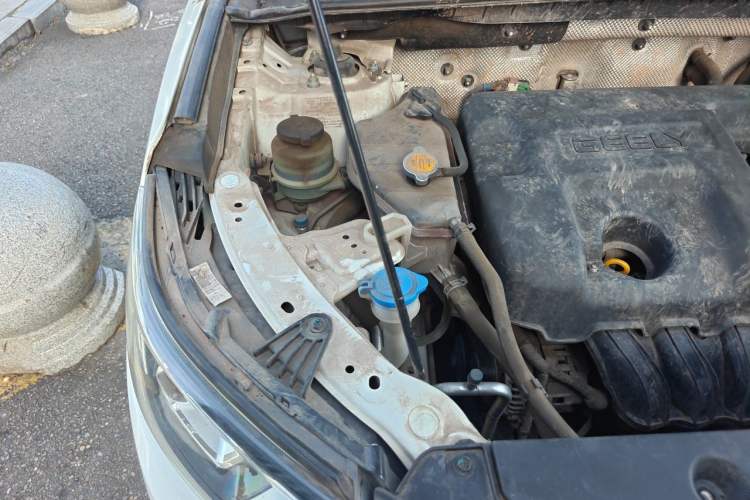 Used Geely Auto Vision X6 2016 1.8L Manual Luxury Model Engine Bay Right