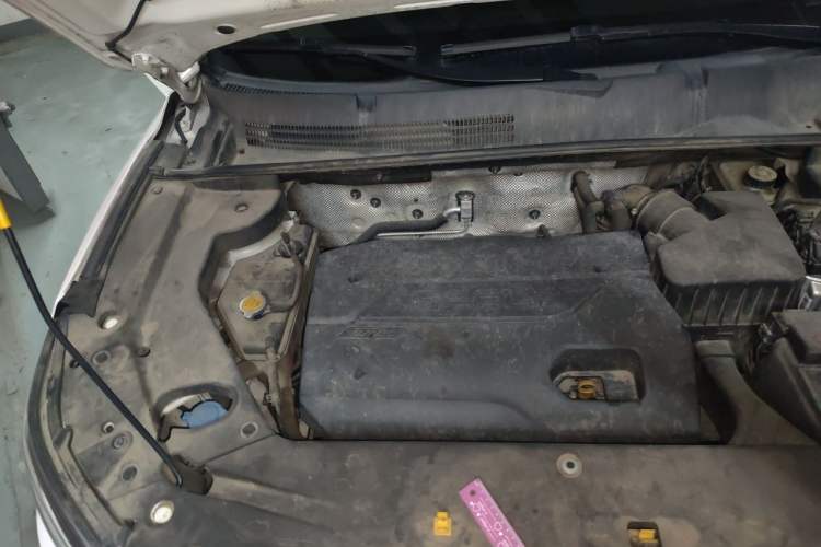 Used Geely Auto Vision X6 2016 1.3T CVT Flagship Model Engine Bay Right