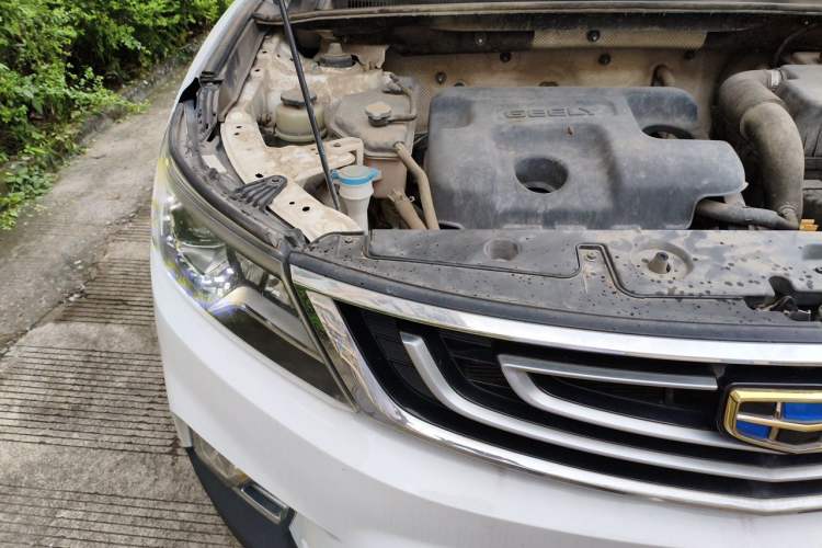 Used Geely Auto Vision X6 2016 1.8L Manual Luxury Model Engine Bay Right
