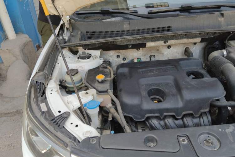 Used Geely Auto Vision X6 2016 1.8L Manual Luxury Model Engine Bay Right