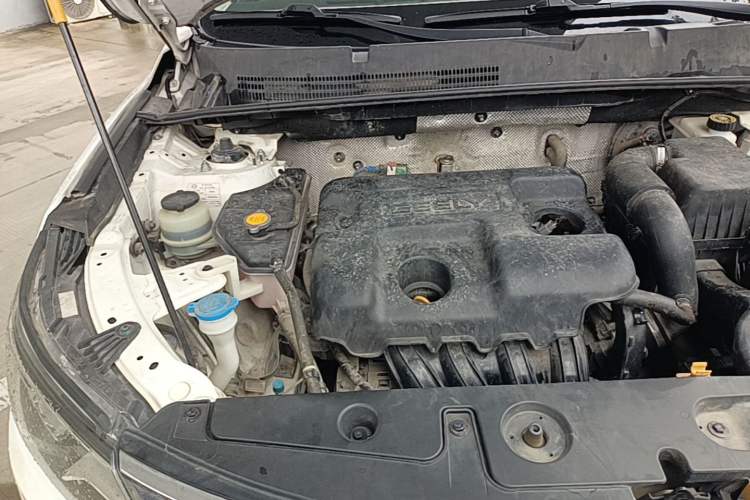Used Geely Auto Vision X6 2016 1.8L Manual Luxury Model Engine Bay Right