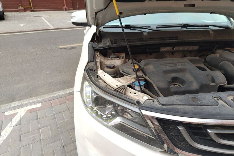 Used Geely Auto Vision X6 2016 1.8L Manual Luxury Model Engine Bay Right