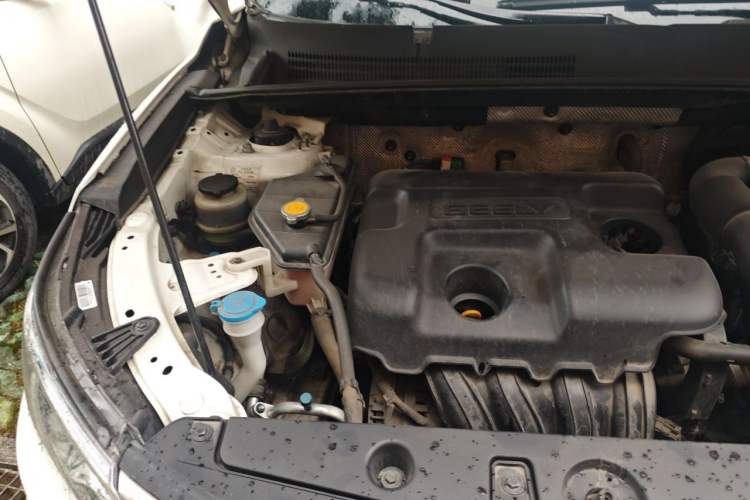 Used Geely Auto Vision X6 2016 1.8L Manual Luxury Model Engine Bay Right