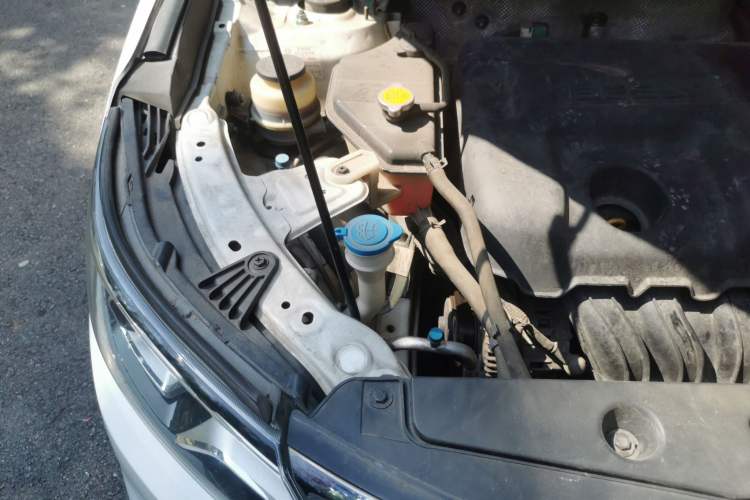 Used Geely Auto Vision X6 2016 1.8L Manual Luxury Model Engine Bay Right