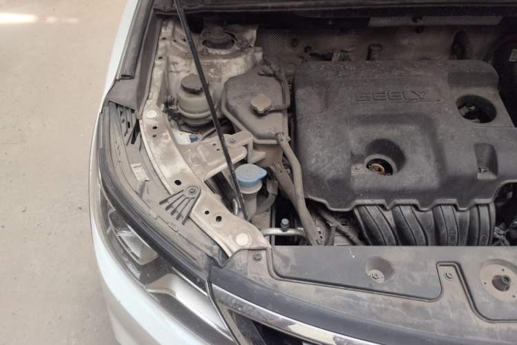 Used Geely Auto Vision X6 2016 1.8L Manual Luxury Model Engine Bay Right