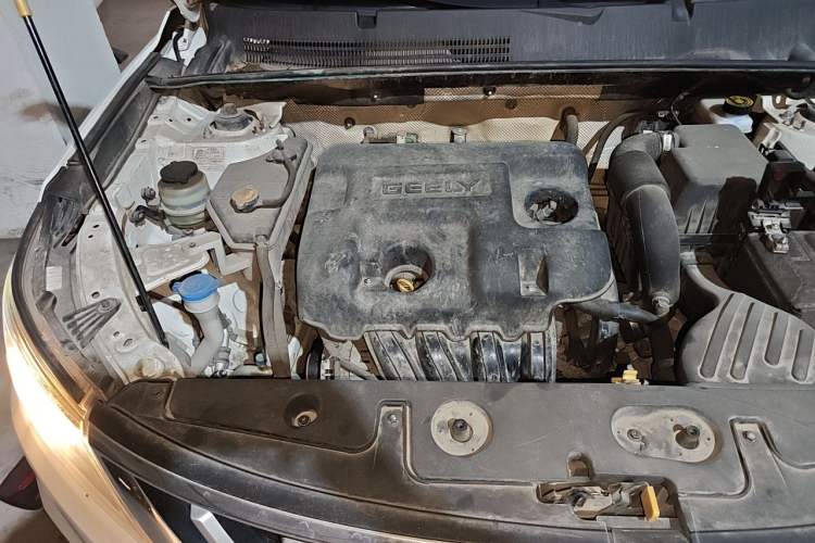 Used Geely Auto Vision X6 2016 1.8L Manual Luxury Model Engine Bay Right