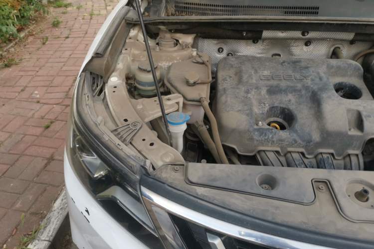 Used Geely Auto Vision X6 2016 1.8L Manual Luxury Model Engine Bay Right