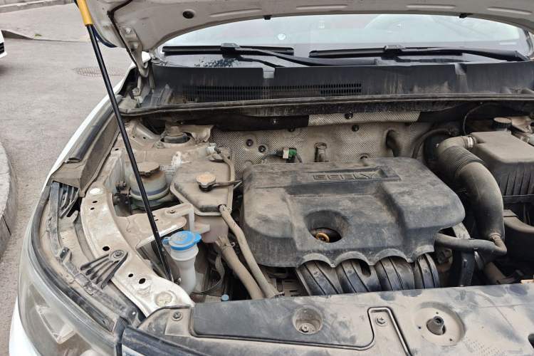 Used Geely Auto Vision X6 2016 1.8L Manual Luxury Model Engine Bay Right