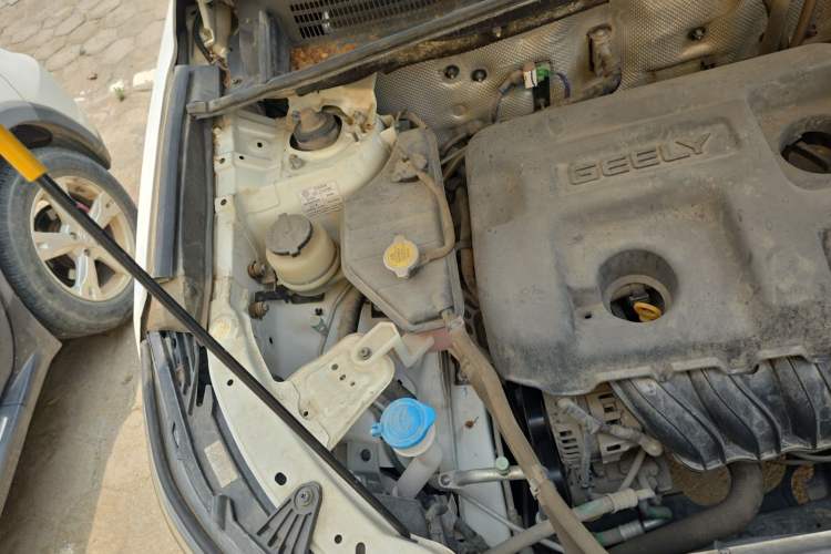 Used Geely Auto Vision X6 2016 1.8L Manual Luxury Model Engine Bay Right