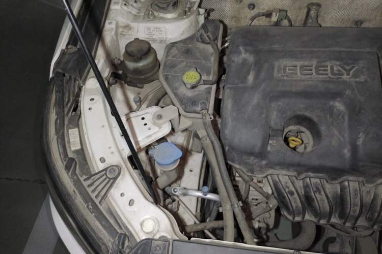 Used Geely Auto Vision X6 2016 1.8L Manual Luxury Model Engine Bay Right