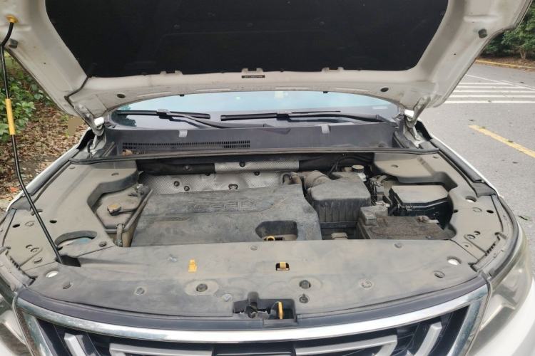 Used Geely Auto Vision X6 2016 1.3T CVT Flagship Model Engine Bay