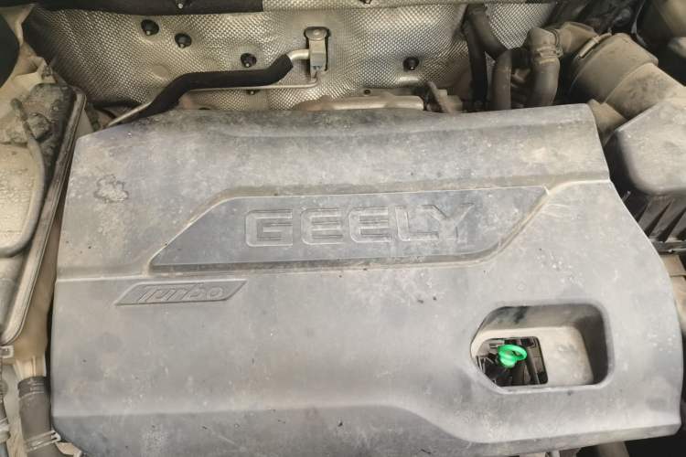 Used Geely Auto Vision X6 2016 1.3T CVT Flagship Model Engine Bay