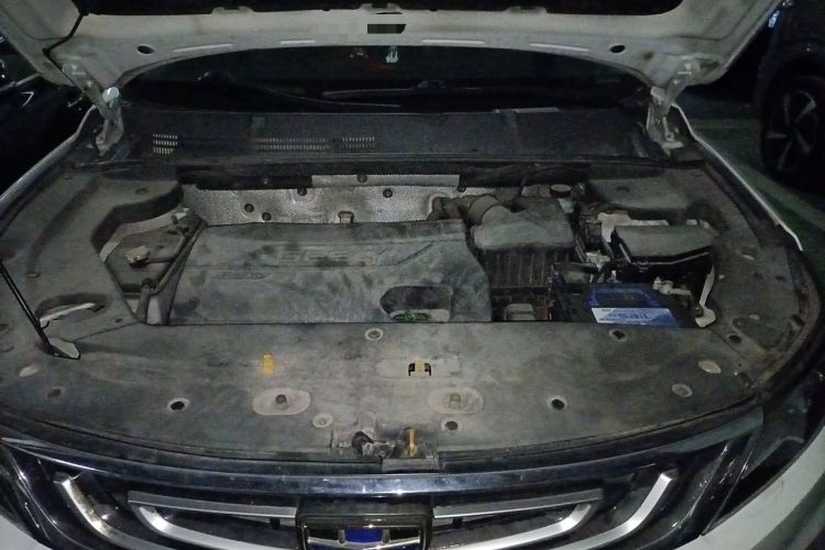 Used Geely Auto Vision X6 2016 1.3T CVT Flagship Model Engine Bay