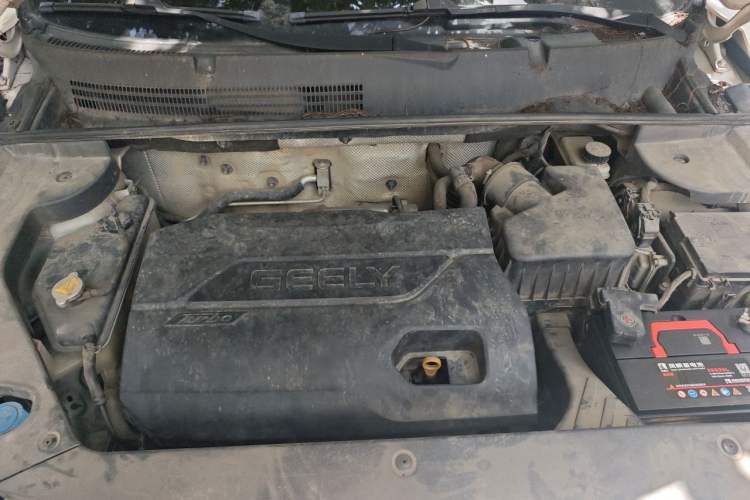 Used Geely Auto Vision X6 2016 1.3T CVT Flagship Model Engine Bay