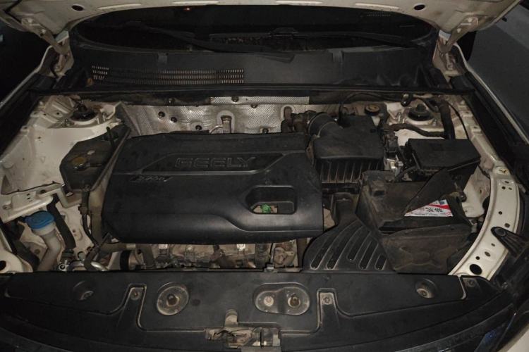 Used Geely Auto Vision X6 2016 1.3T CVT Flagship Model Engine Bay