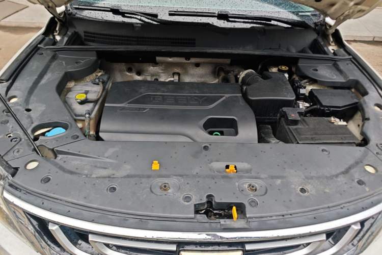 Used Geely Auto Vision X6 2016 1.3T CVT Luxury Model Engine Bay