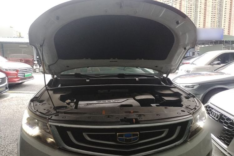 Used Geely Auto Vision X6 2016 1.3T CVT Flagship Model Engine Bay