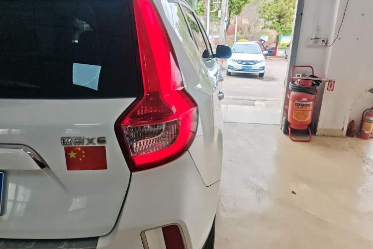 Used Geely Auto Vision X6 2016 1.3T CVT Flagship Model Exterior 1