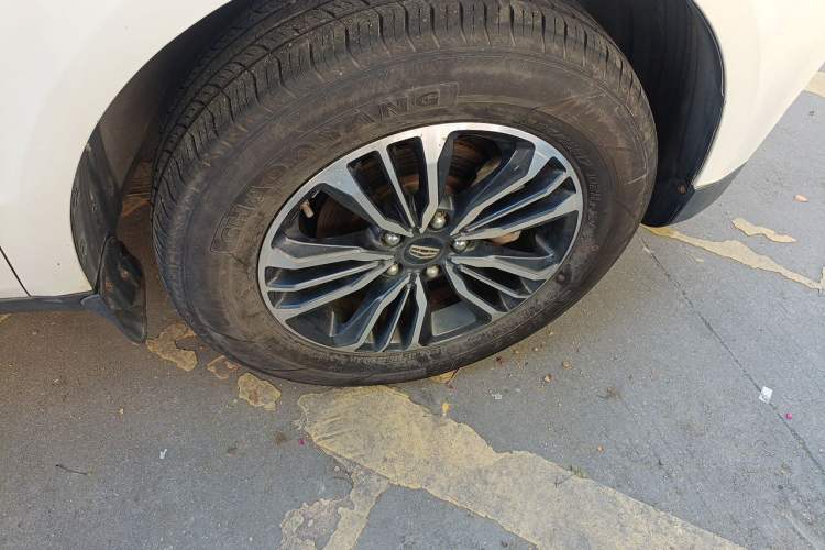 Used Geely Auto Vision X6 2016 1.3T CVT Flagship Model Exterior 1