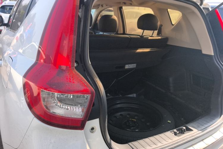 Used Geely Auto Vision X6 2016 1.3T CVT Luxury Model Exterior 2