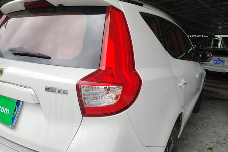 Used Geely Auto Vision X6 2016 1.3T CVT Flagship Model Exterior 3