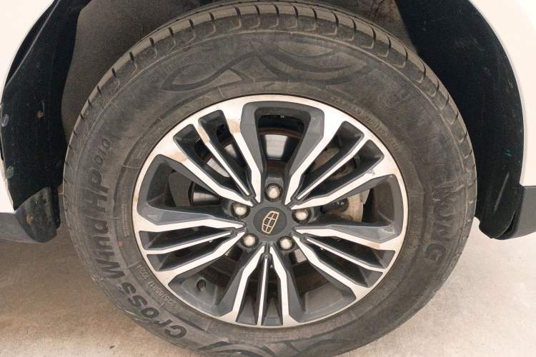 Used Geely Auto Vision X6 2016 1.3T CVT Luxury Model Exterior 4